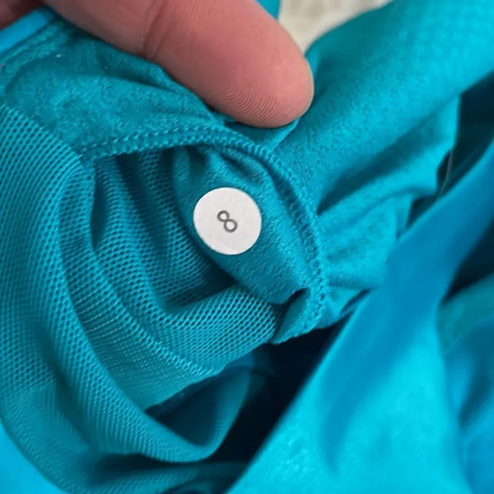 Lululemon Turquoise Blue Tank Back Criss Cross Straps Zig Zag Stitch - Picture 5 of 5